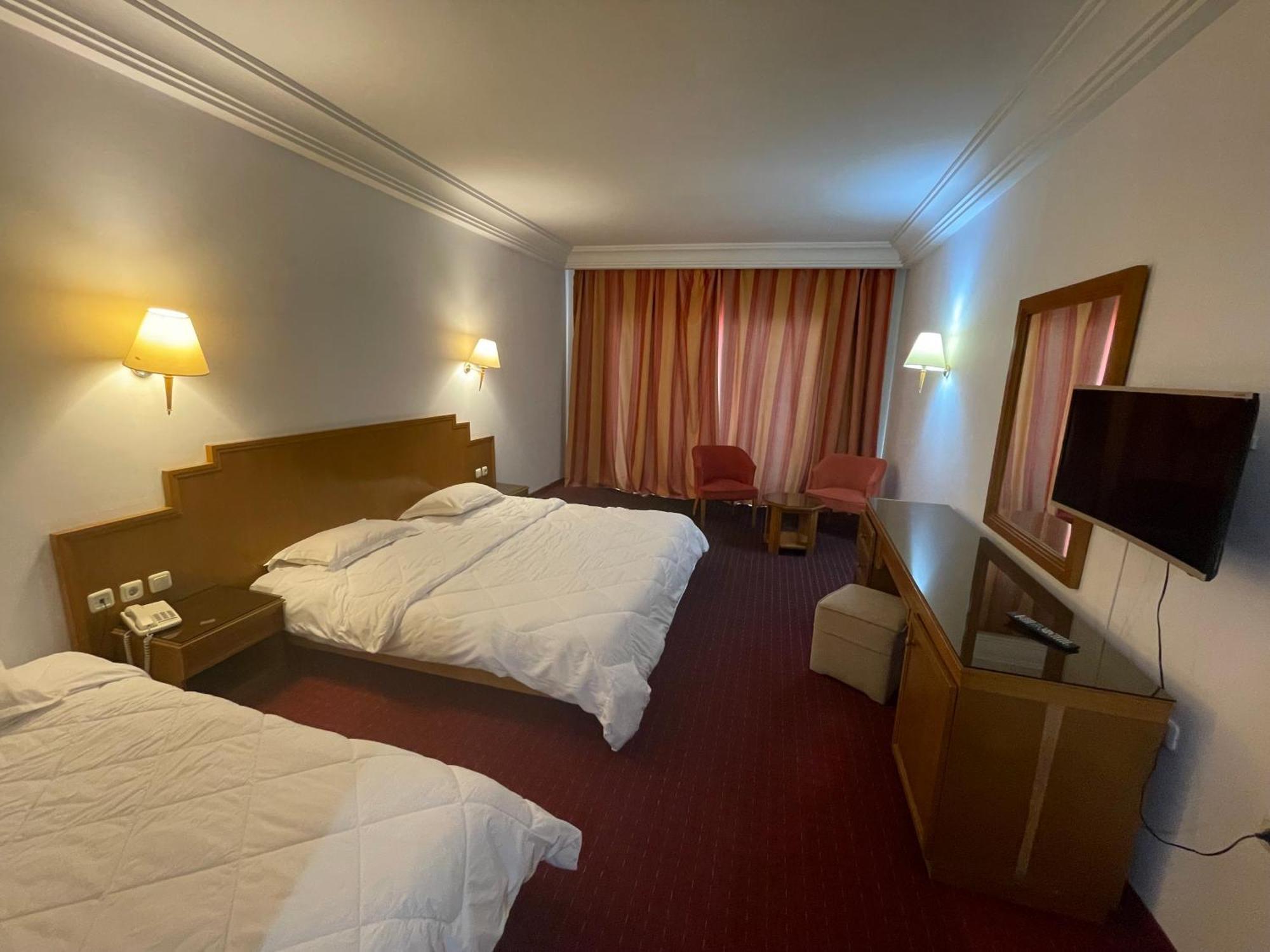Marina Palace Yasmine Стая снимка