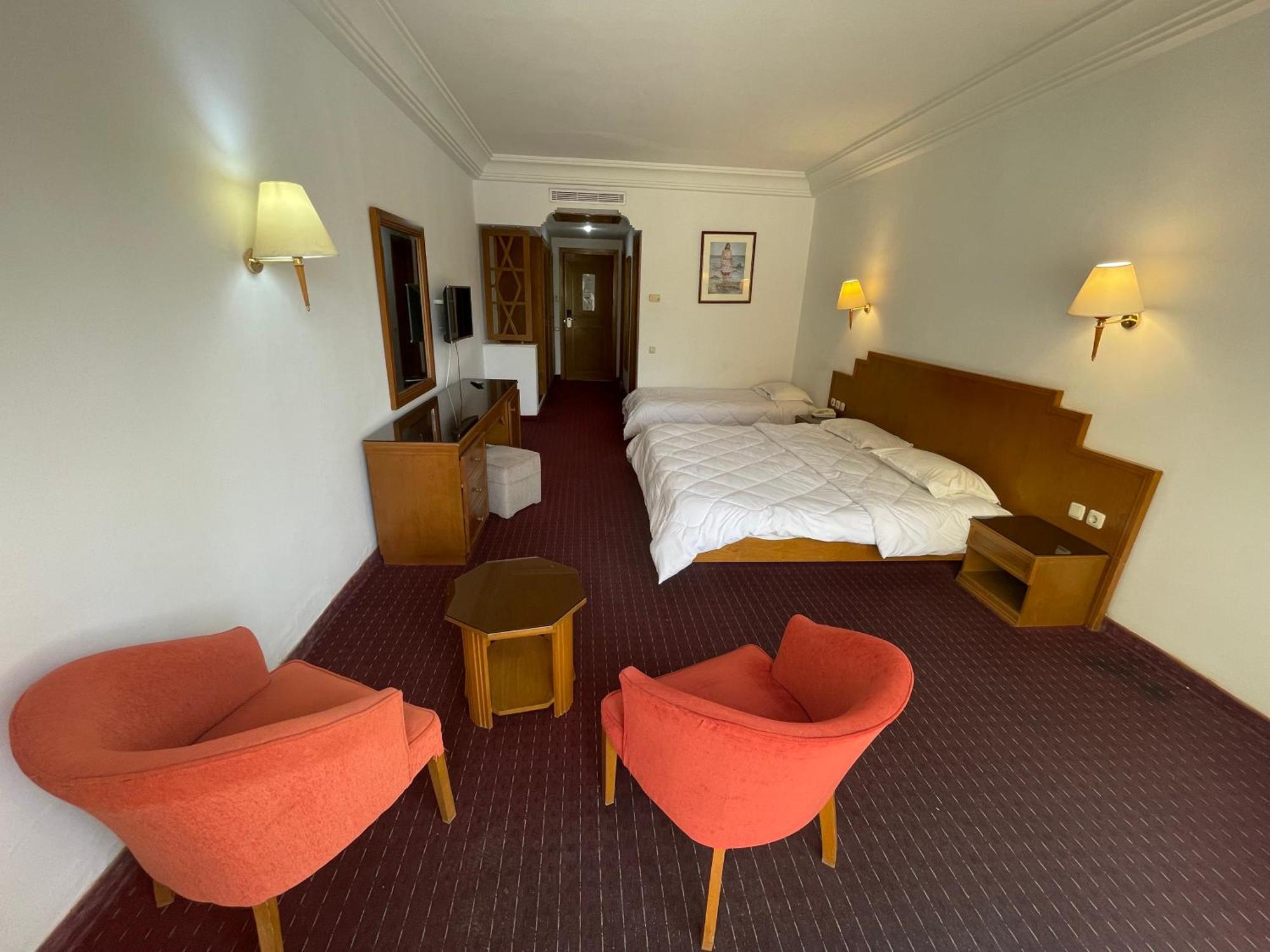 Marina Palace Yasmine Стая снимка