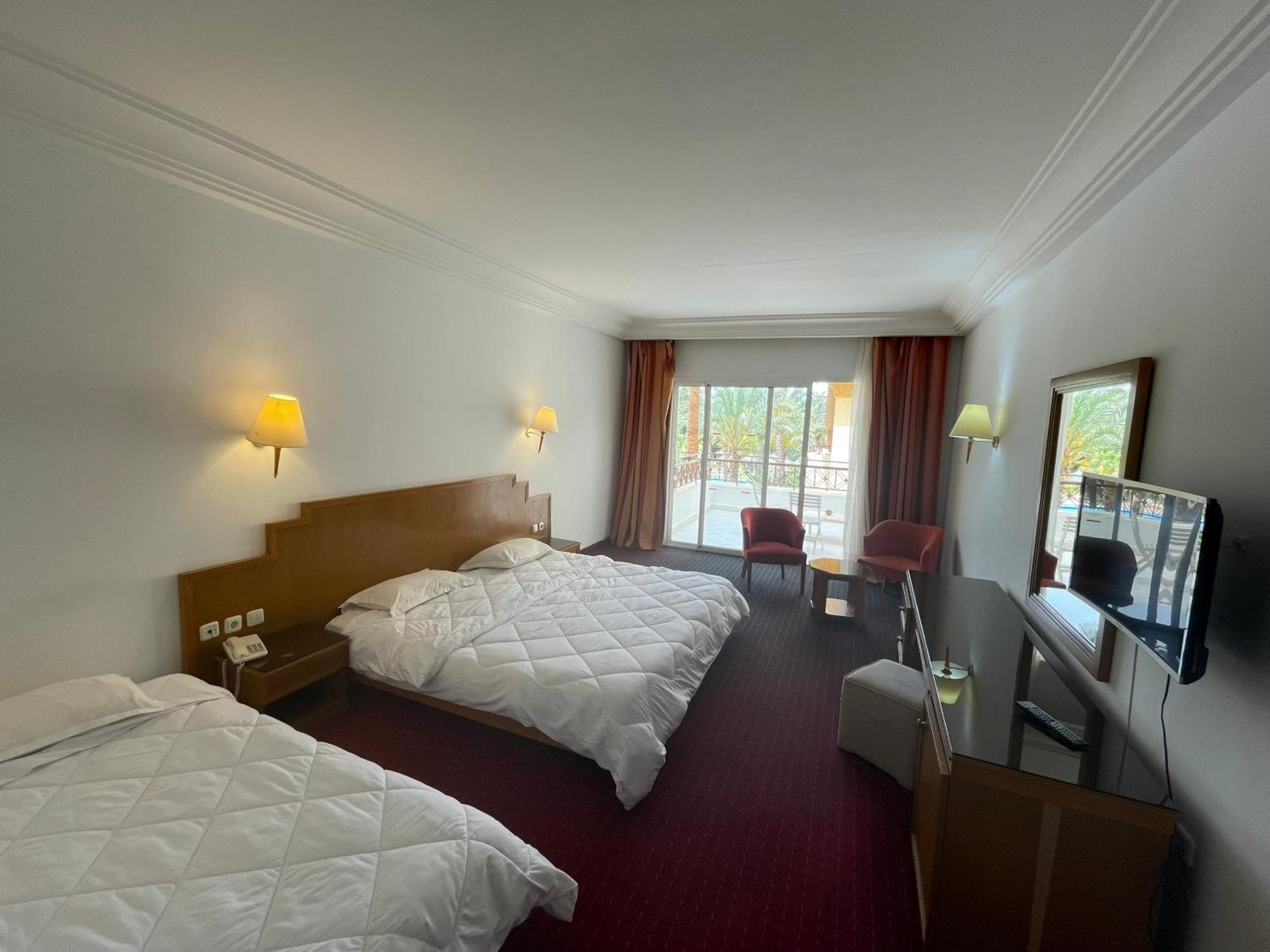 Marina Palace Yasmine Стая снимка