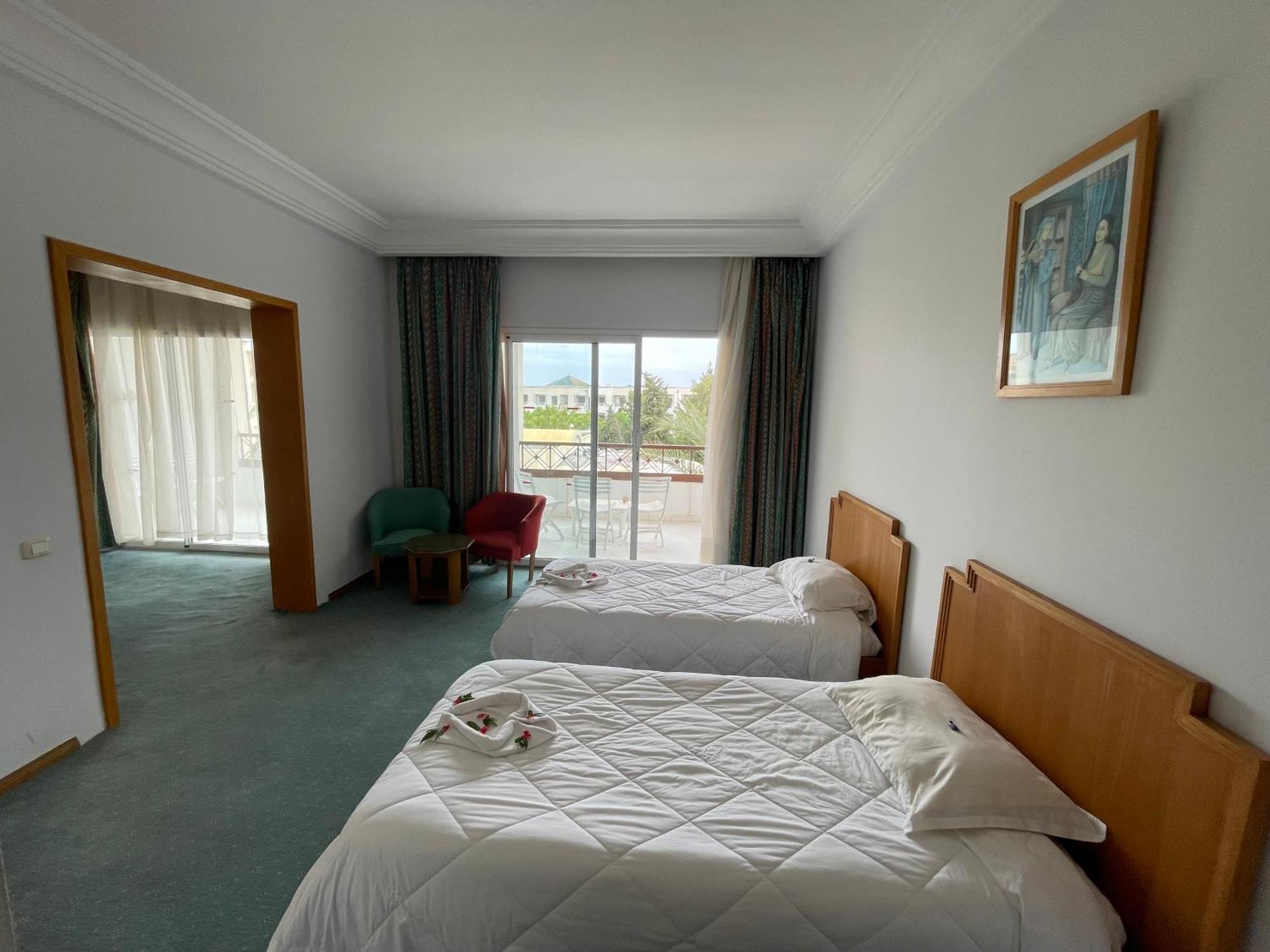Marina Palace Yasmine Стая снимка
