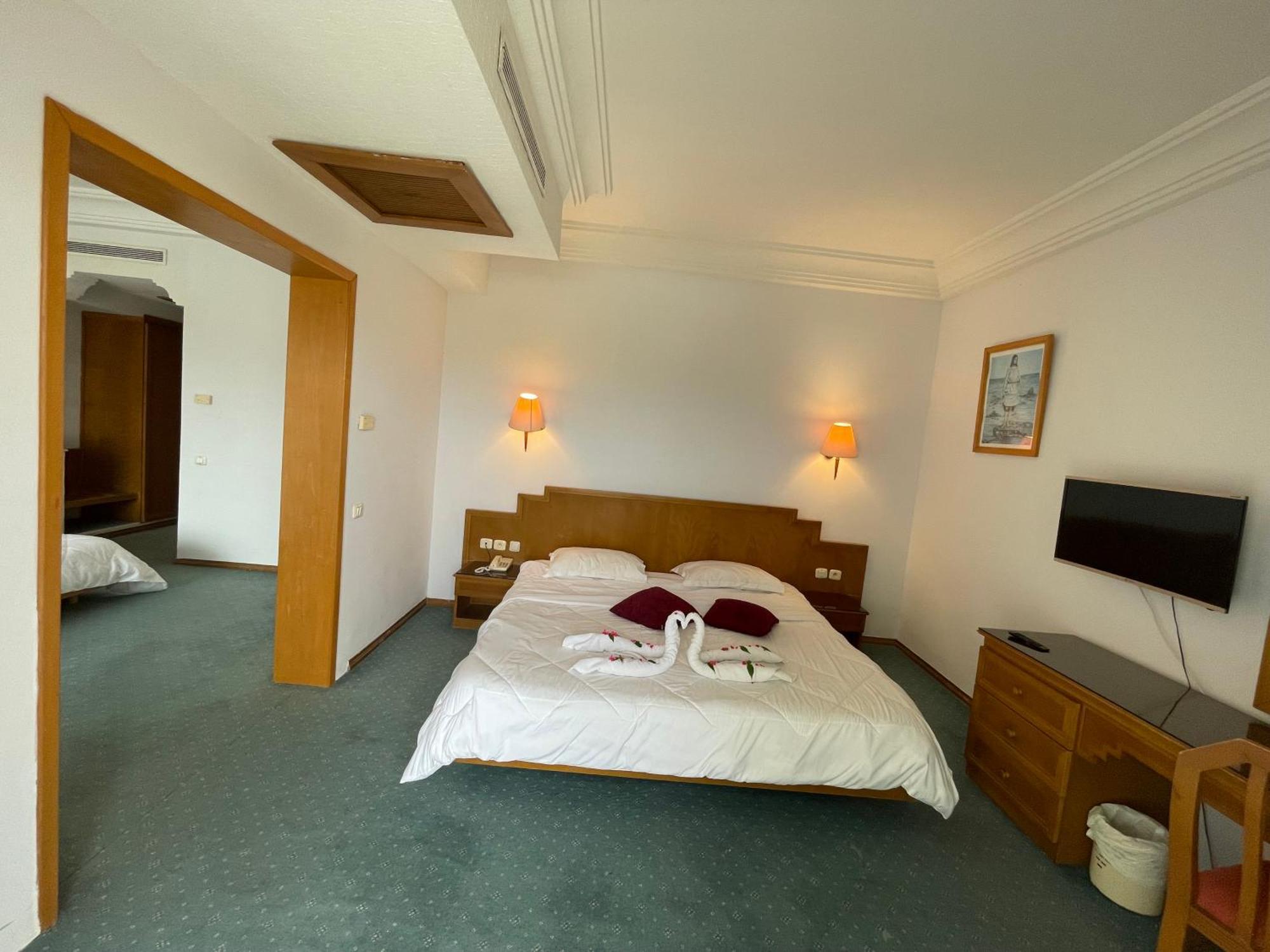 Marina Palace Yasmine Стая снимка