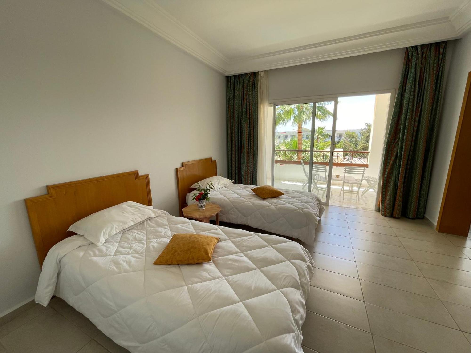 Marina Palace Yasmine Екстериор снимка