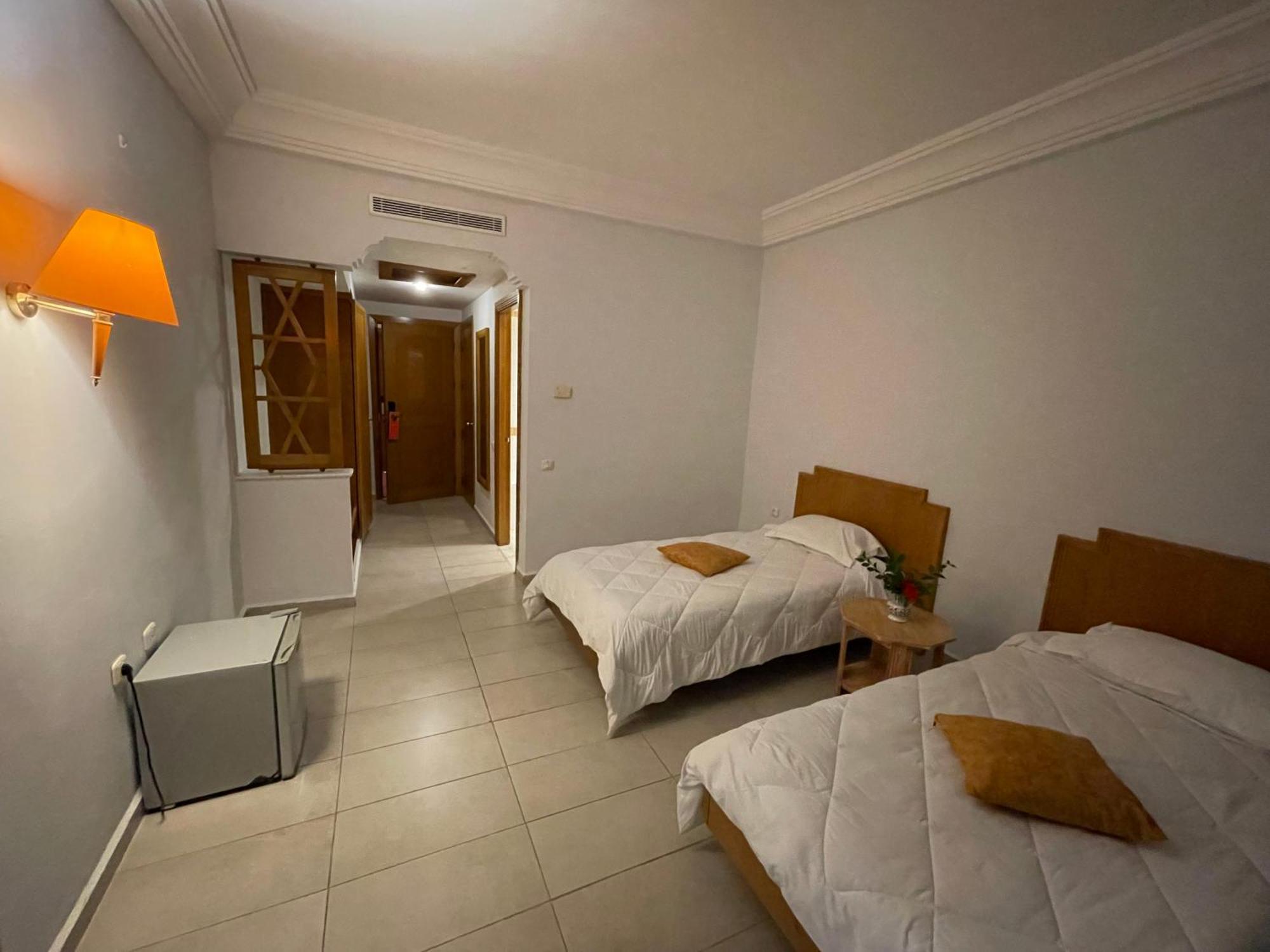 Marina Palace Yasmine Стая снимка