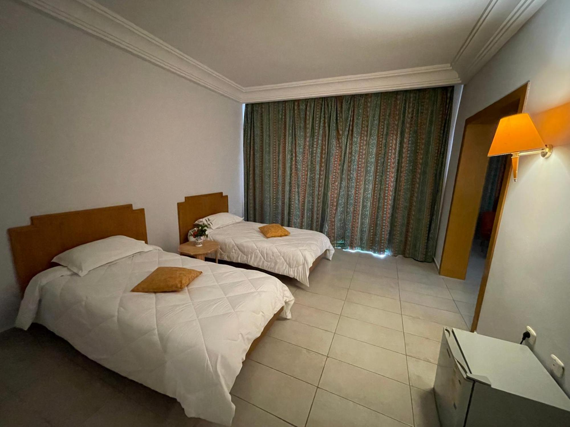 Marina Palace Yasmine Стая снимка