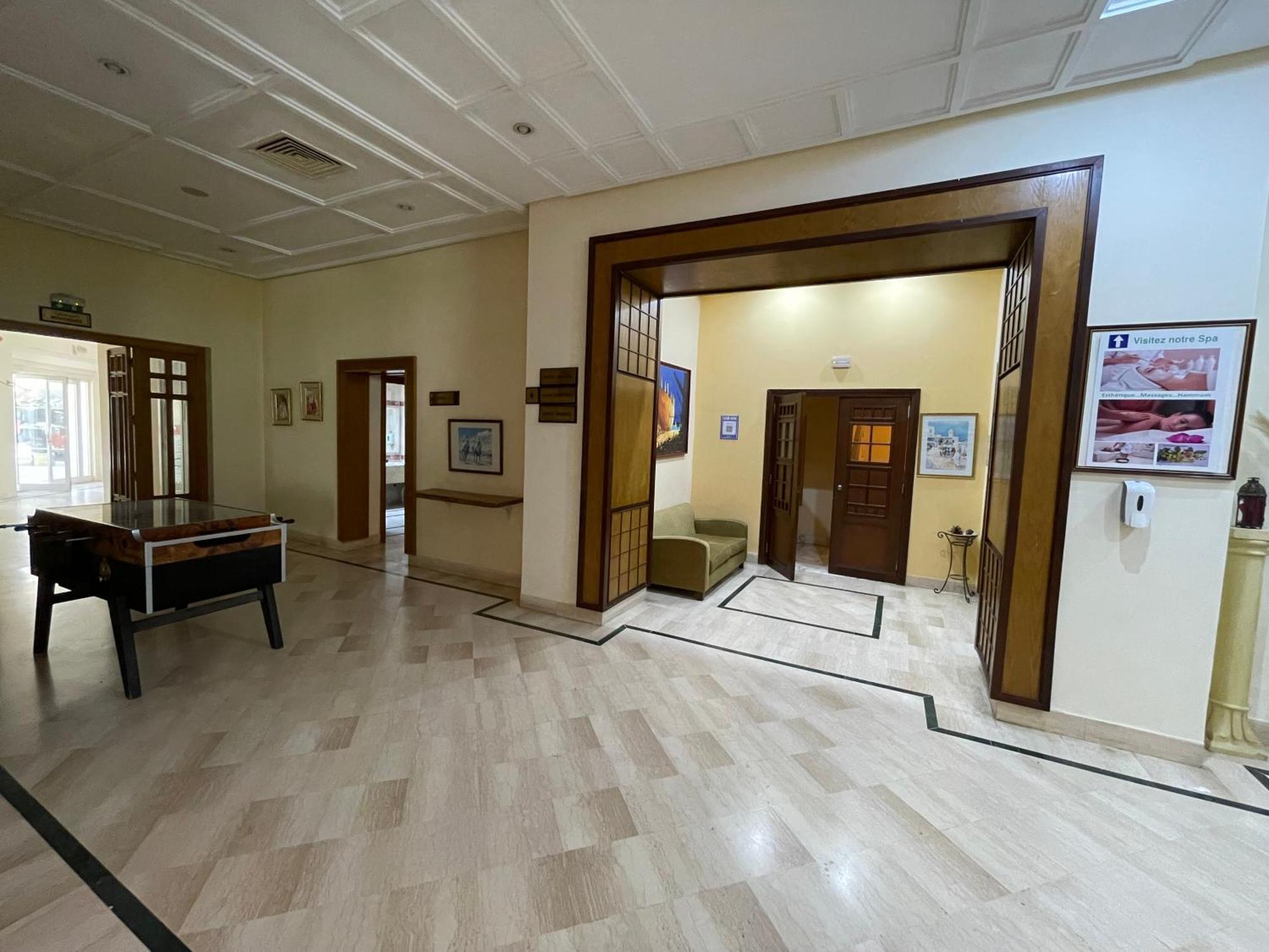 Marina Palace Yasmine Екстериор снимка